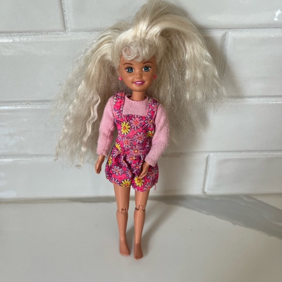 Mattel Barbie Bicyclin Stacie 1996 Doll Moveable Knees - Picture 1 of 6